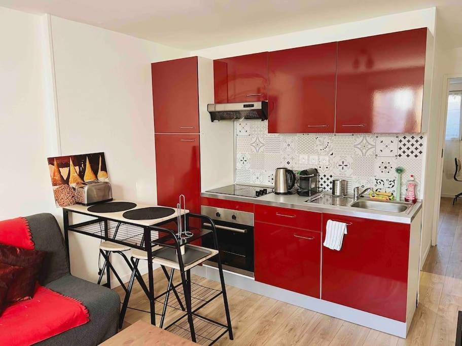 Appartement Ensoleille A 15 Minutes De Paris 圣吉欧梅斯 外观 照片